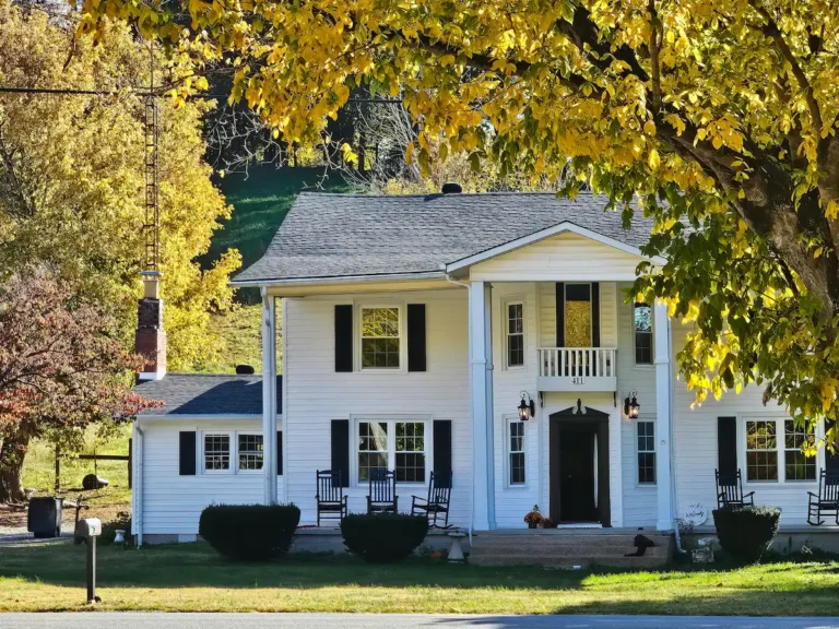 Country Colonial Retreat